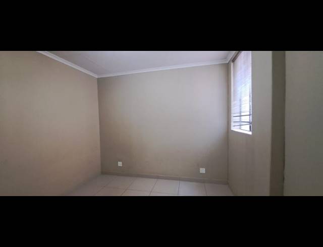 1 BEDROOM APARTMENT FOR SALE IN BRAAMFONTEIN
